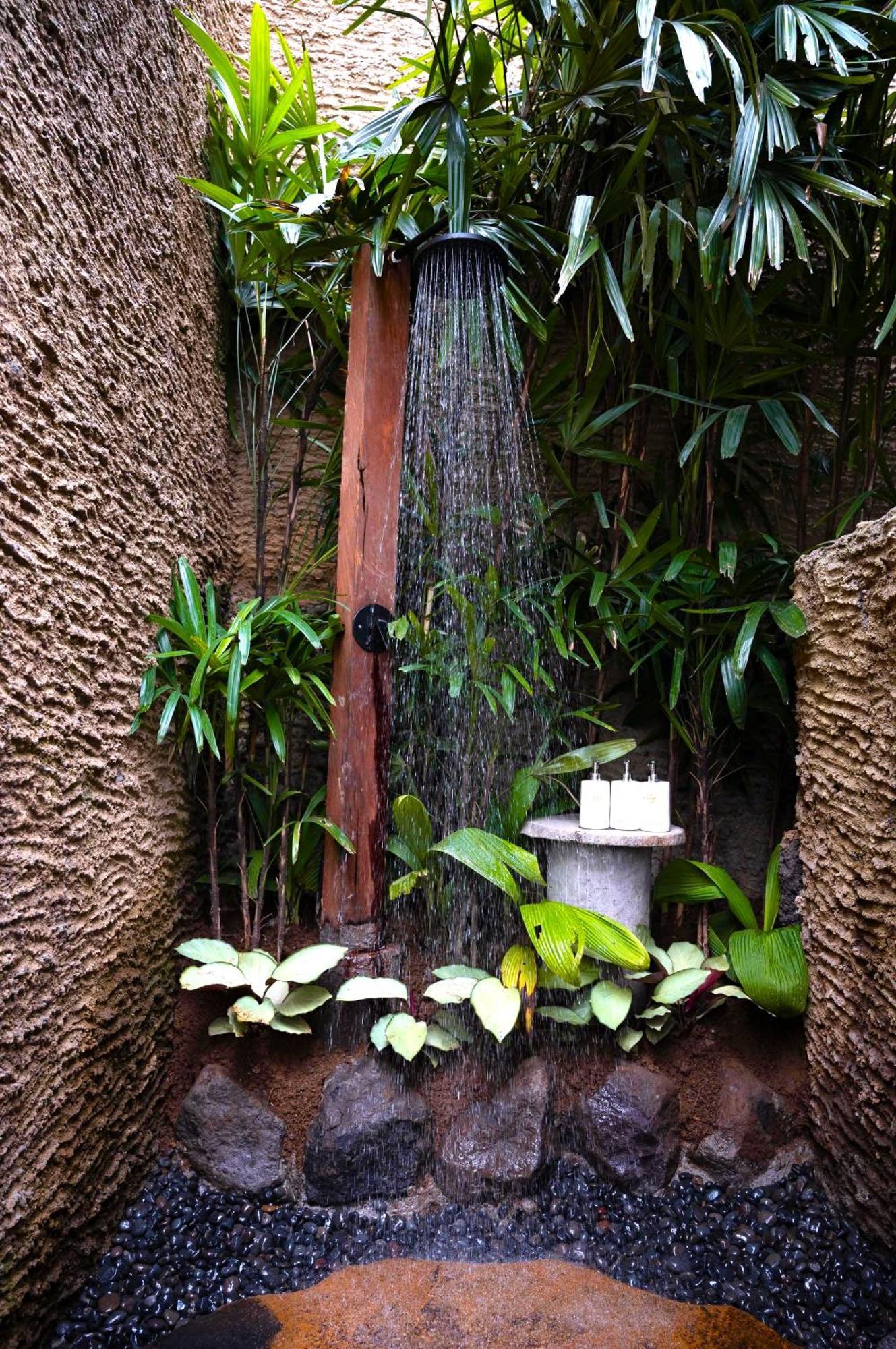 Danaswari Bali Bamboo House Villa Selat Exterior photo